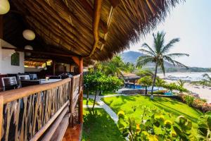 Casa Manzanillo - Beach Room - Ocean Front Room at Exceptional Beach Front Location