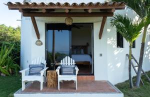 Casa Manzanillo - Beach Room - Ocean Front Room at Exceptional Beach Front Location