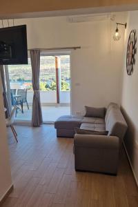 Apartments by the sea Grebastica, Sibenik - 4254