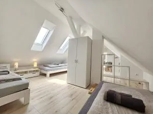 Wohnreich Blaustein Mitte -3A- 4er WG mit eigenem Bad - 布劳施泰因