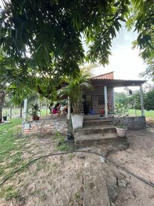 Chácara com chalé