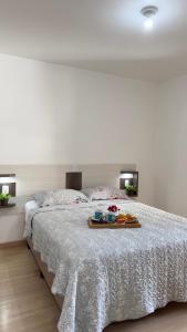 Apto Lírio do Vale - 3 Quartos -Apto Espaçoso com Varanda e Vista para o Vale - ao lado do Parque Termal!