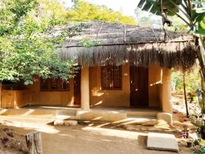 Cosmic Mud House Kanthalloor - Kanthalloor