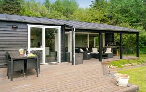 Three-Bedroom Holiday Home In Bogense