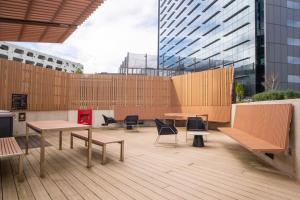 Wyndel Apartments One Bedroom MelCol83809N