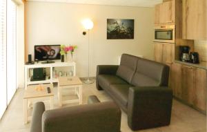 1 Bedroom Lovely Home In Retranchement