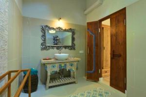 Dandelion 1 BR Classic Queen Room