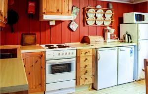 Amazing Home In Saltnes With Wifi