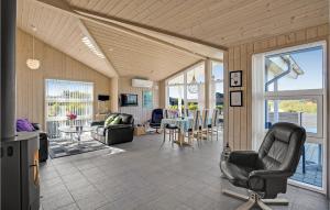 Three-Bedroom Holiday Home In Hemmet