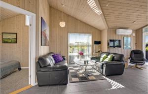 Three-Bedroom Holiday Home In Hemmet