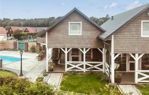 Amazing Home In Karwia