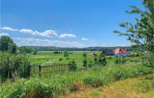 12 Bedroom Stunning Home In Debina