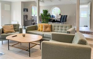 2 Bedroom Beautiful Home In Gislaved