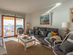 Apartamento cómodo frente al mar con acceso directo a la playa - ES-332-6