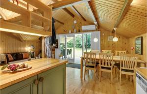 4 Bedroom Beautiful Home In Toftlund