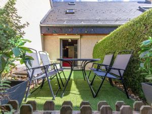 Appartements Chalet Mitoyen avec Terrasse et Parking a Cauterets - FR-1-401-294 : photos des chambres