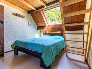 Appartements Chalet Mitoyen avec Terrasse et Parking a Cauterets - FR-1-401-294 : photos des chambres