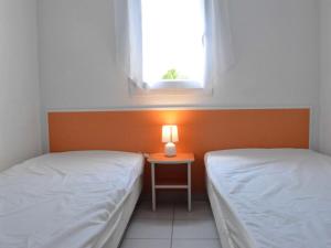Charmant pavillon avec piscine, terrasse arborée, 5 couchages, 700m plage, 500m commerces - FR-1-229B-103