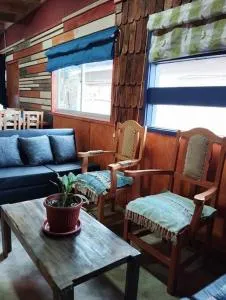 Cabaña Choroy dentro del pueblo, cercano a playas - Chalipen