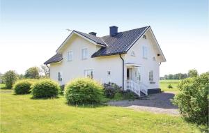 Beautiful Home In Södra Vi With Wifi
