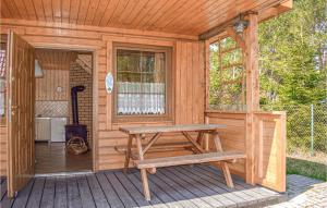 Awesome Home In Bobolin With Kitchen