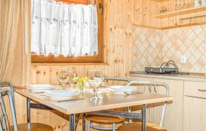 Awesome Home In Bobolin With Kitchen