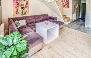 3 Bedroom Awesome Home In Zieleniewo