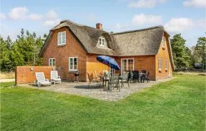 Four-Bedroom Holiday Home In Romo - Toftum