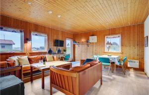 Gorgeous Home In Harboøre With Wifi