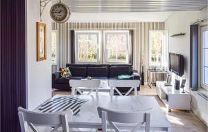 1 Bedroom Lovely Home In Huskvarna