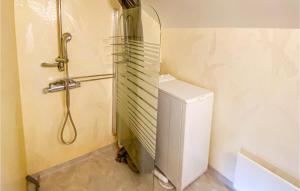 2 Bedroom Stunning Home In Sommen