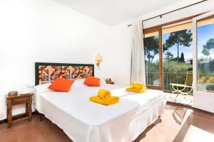 Can Batanc by Vintage Travel