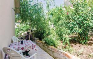 One-Bedroom Holiday Home In Herceg Novi
