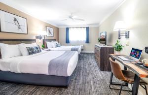 2 Queen Beds Suite - Non-Smoking room in Inn At Mount Shasta