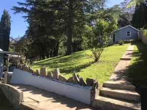 Pine Hill Cottage - shabby chic & peaceful haven