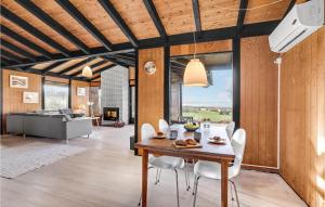 Gorgeous Home In Fejø With Wifi