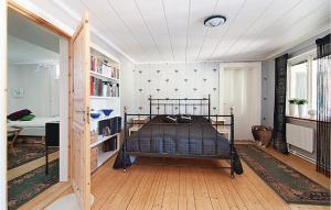 4 Bedroom Lovely Home In Målerås