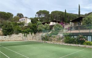 Beautiful Apartment In Nisportino