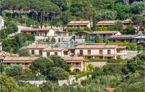 Beautiful Apartment In Nisportino