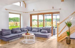 Awesome Home In Nowe Warpno With Wifi