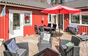 Awesome Home In Hörby With Kitchen