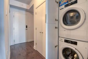 2 bedroom Condo in the heart of the city Montreal