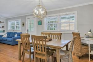 Sunrise Bliss 3 Bedroom St Simons Island 3 Minutes To Pier