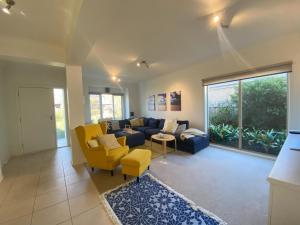 Coastal Villa on Beachcomber!