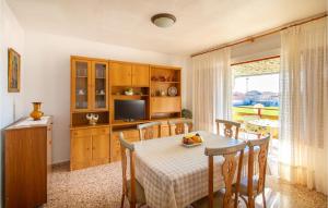 Cozy Apartment In Puerto De Mazarrón