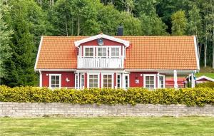 Amazing Home In Strömstad With..