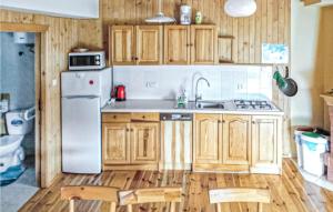 Stunning Home In Kopalino With Wifi