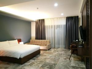 Mojo Boutique Hotel