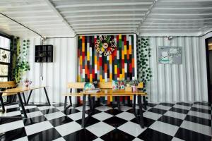 QBix Hotel