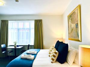 Charming Studio - Adelaide CBD - WiFi - King bed